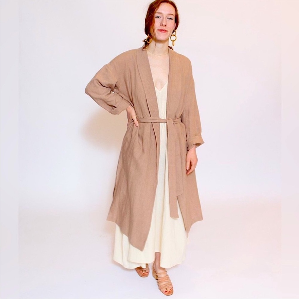 7115 by Szeki artist linen coat in clay size small
